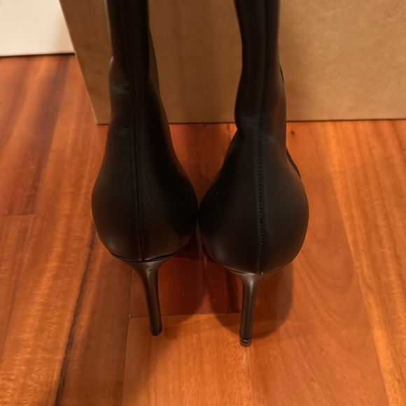 Christian Louboutin Botalili 120 Callf Black Leather Knee-High Boots - Picture 6 of 14
